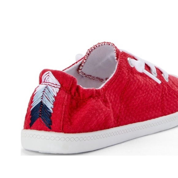 Time and Tru women’s scrunch back slip on sneakers; size: 6, 7, 8. You get both! - Picture 5 of 11